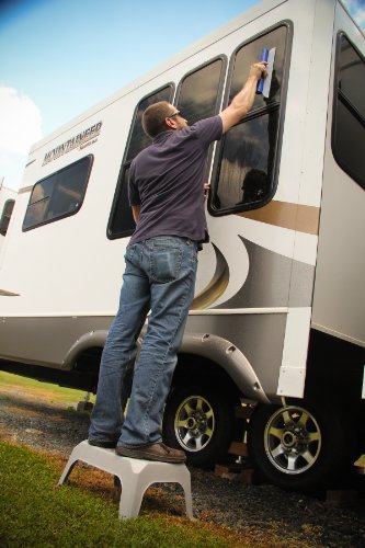 Camco 43470 Large Plastic Step Stool - 300 lb Capacity