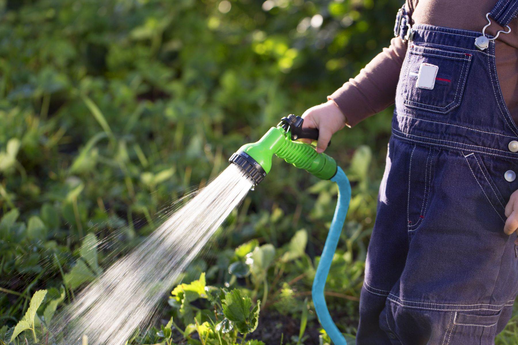 AG-Lite AL58150 5/8" x 150' Rubber Water Hose Assembly with Brass Couplings