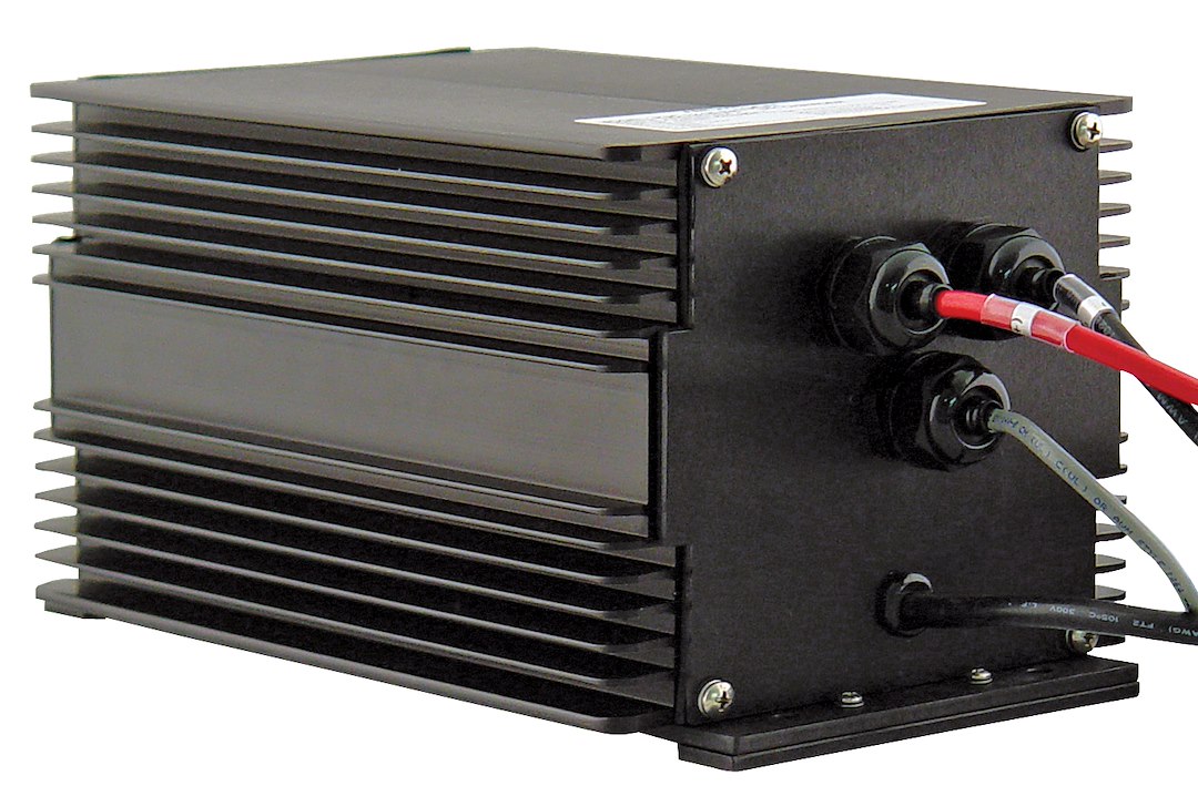 NewMar WP-35 Waterproof 3-Bank Battery Charger 35 Amp 12V