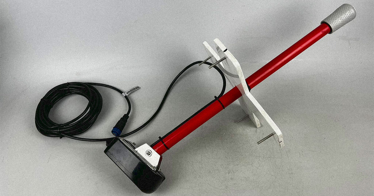 Lowrance 00014458001 LiveSight Real-Time Sonar Transducer with Mounts