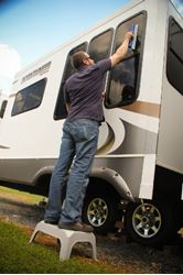 Picture of Camco 43470 Large Plastic Step Stool - 300 lb Capacity