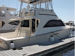 Picture of Taylor Made 2020108044 Tuff End Round Boat Fender 12" x 35" White